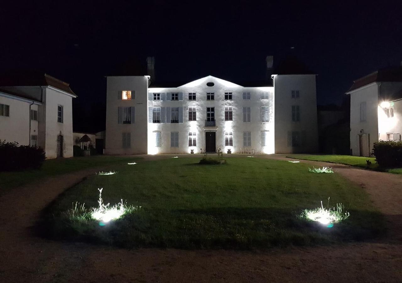 Chateau Des Perichons Poncins Exterior photo